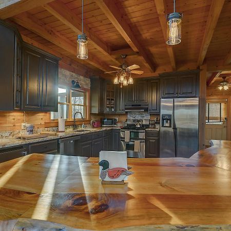 Blue Ridge Bliss- Spacious Cabin, Pets, Hot Tub! Exterior foto