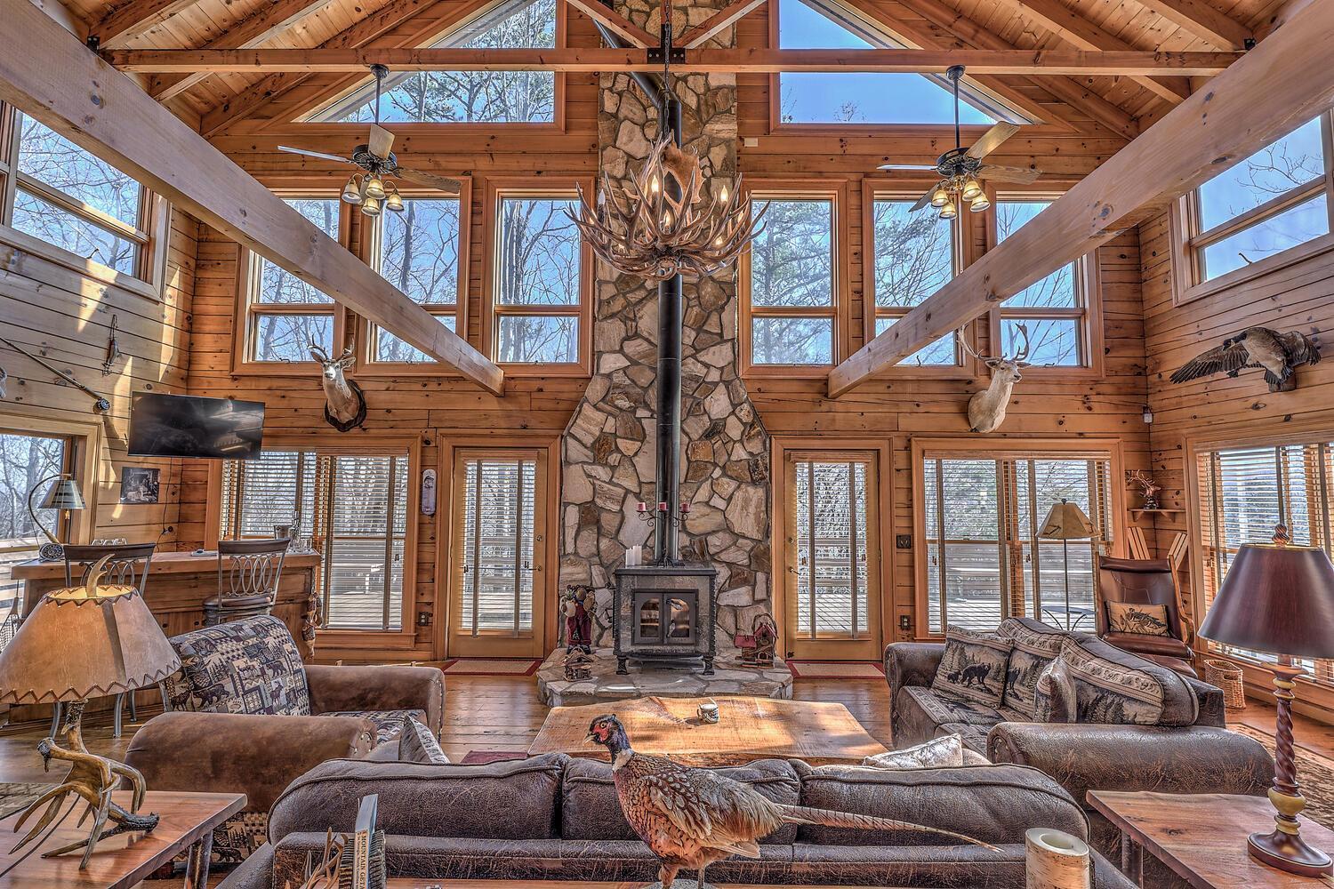 Blue Ridge Bliss- Spacious Cabin, Pets, Hot Tub! Exterior foto